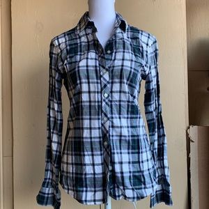 Banana Republic size XS Petite soft wash shirt. Never worn!